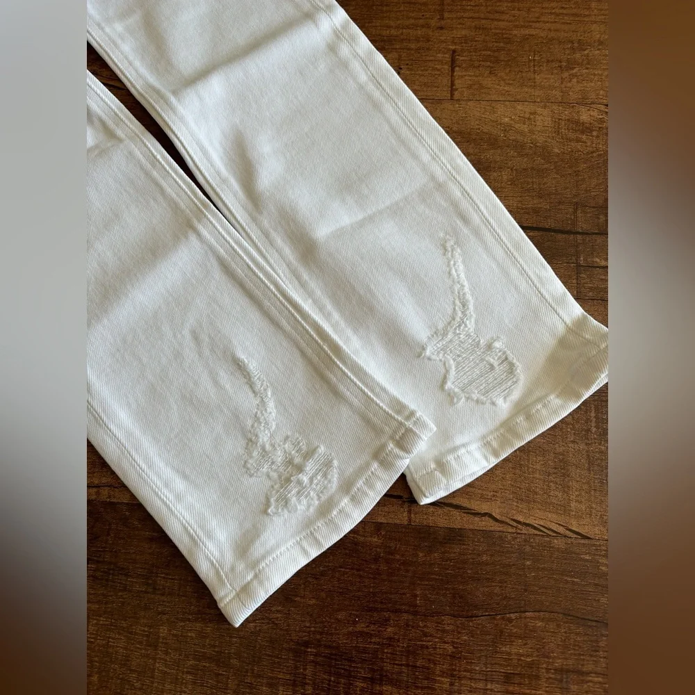 NWT KanCan Jeans | 3/ 25 | White Distressed Denim - Picture 5 of 10